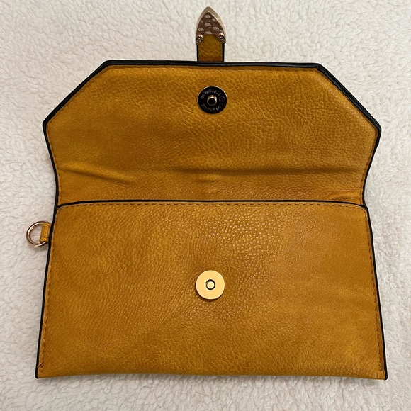 Yellow Wristlet with Detachable Strap - Picture 4 of 6